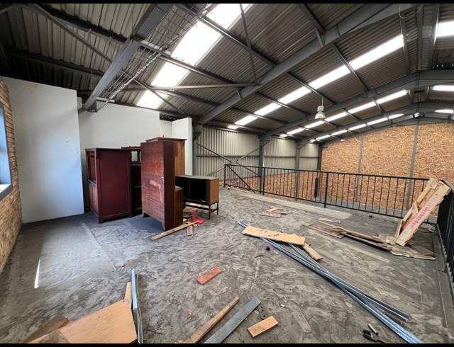 347M² WAREHOUSE TO LET IN STRIJDOMPARK
